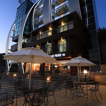 Radiance Tourist Hotel Кодже Экстерьер фото