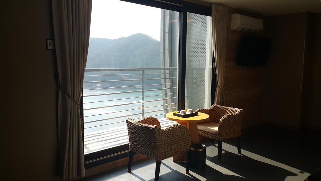 Radiance Tourist Hotel Кодже Экстерьер фото