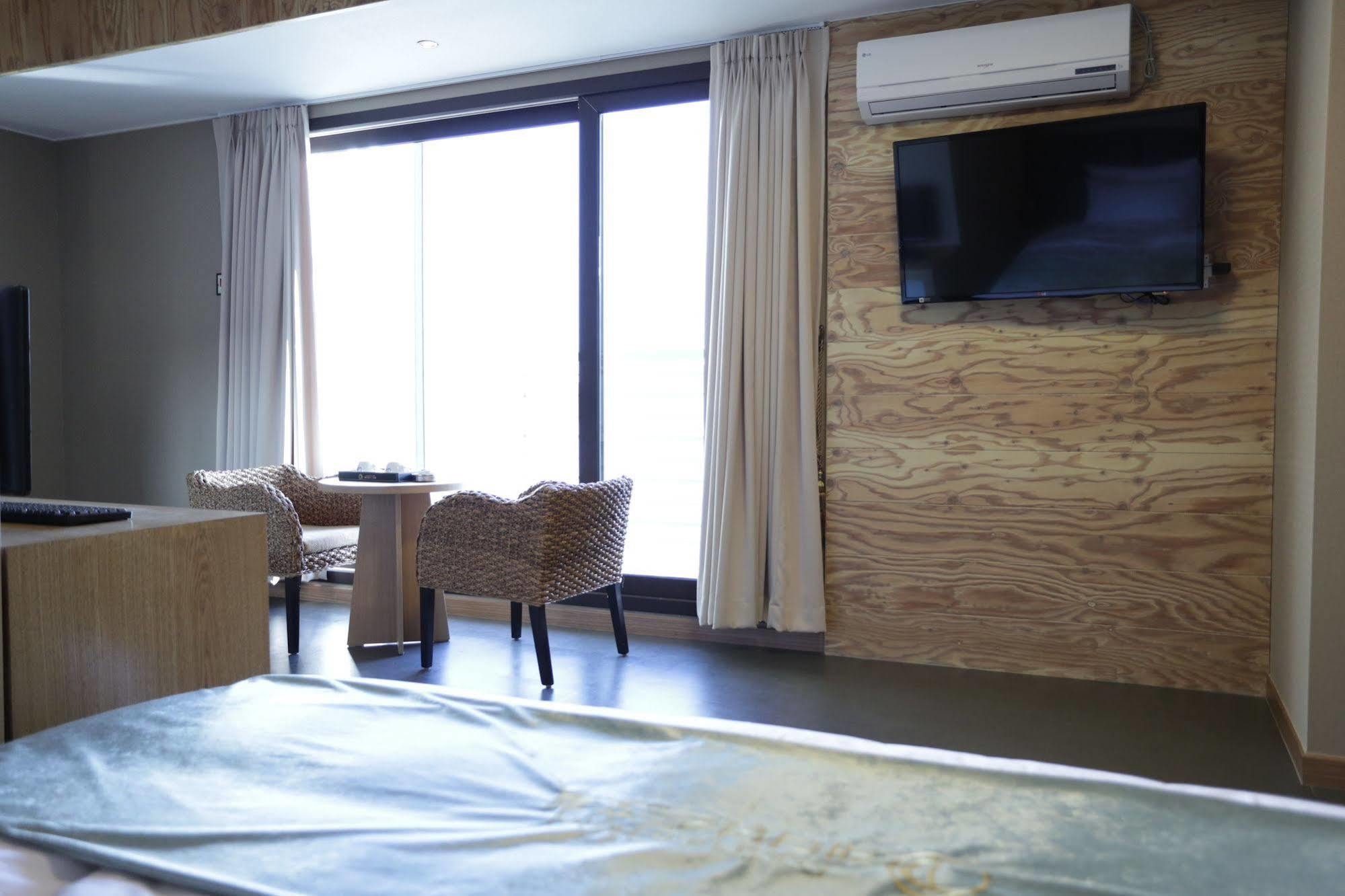 Radiance Tourist Hotel Кодже Экстерьер фото